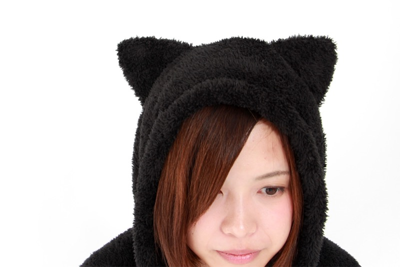Illustration for article titled Carry Your Cat with This Fluffy Neko Suit